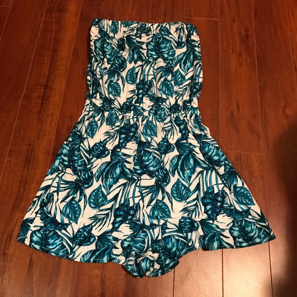 H&M BLUE AND WHITE ROMPER - Picture 1 of 5